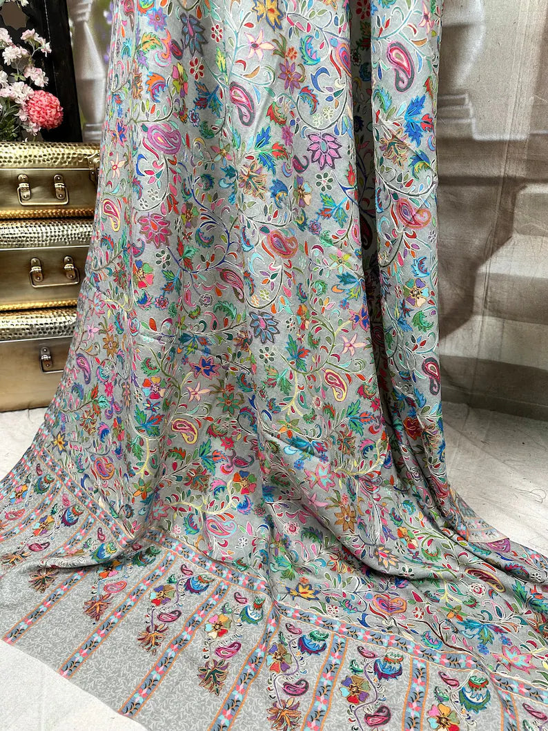 "Authentic Kashmiri Handmade Kalamkari Shawl – Intricate Handcrafted Artistry for Elegant Wear"